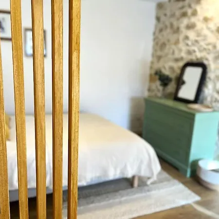 Apartman La Merlere : De Charme & Jacuzzi Langon