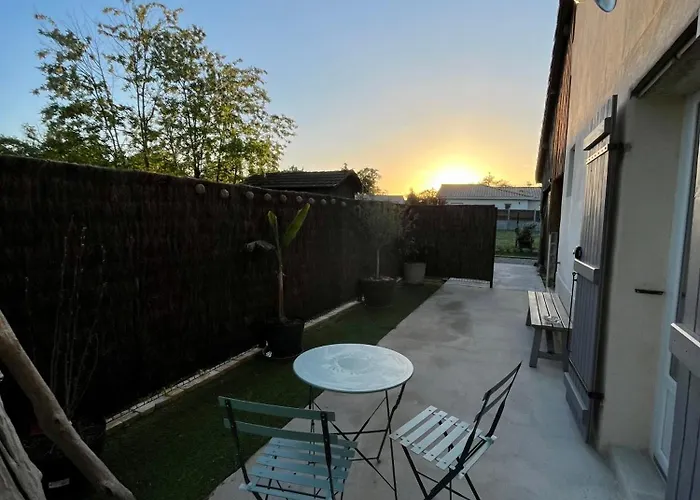 La Merlere : De Charme & Jacuzzi Appartamento *