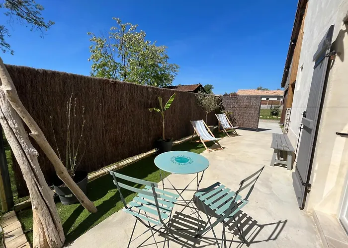 La Merlere : De Charme & Jacuzzi Appartamento *